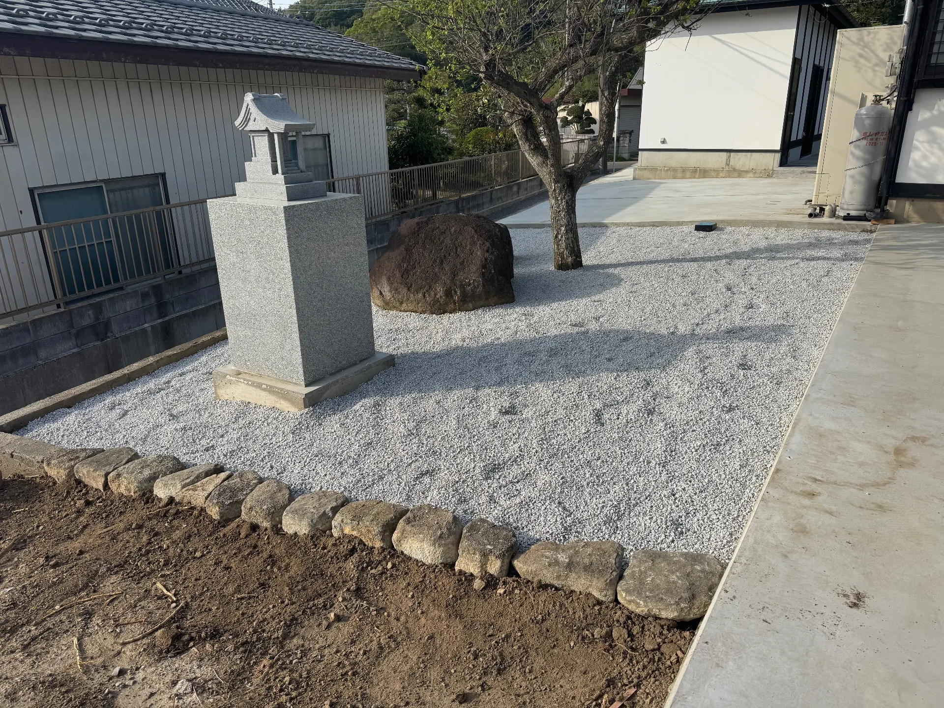 処分する前にご相談を。庭石は「活かす」時代