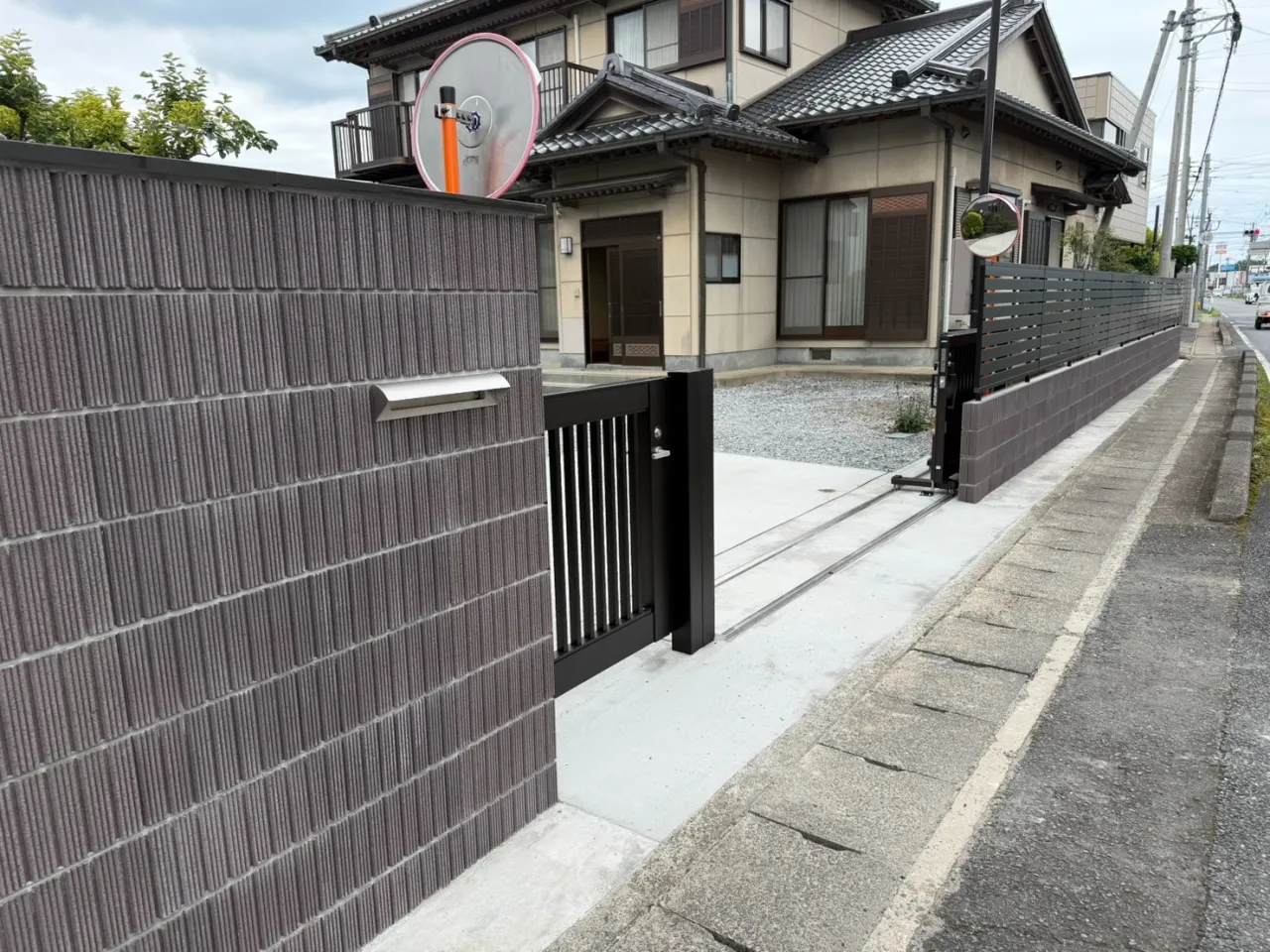 ブロックフェンス×スライド門扉